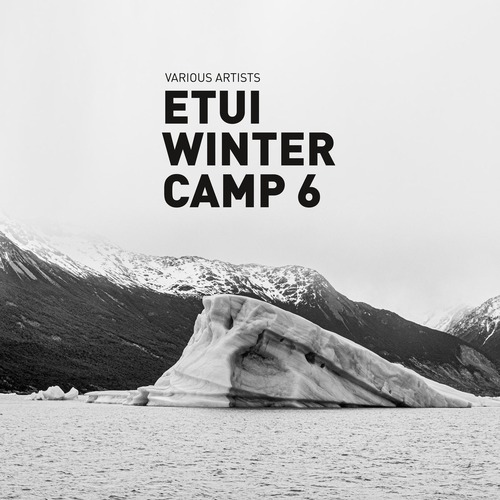VA - Etui Winter Camp 6